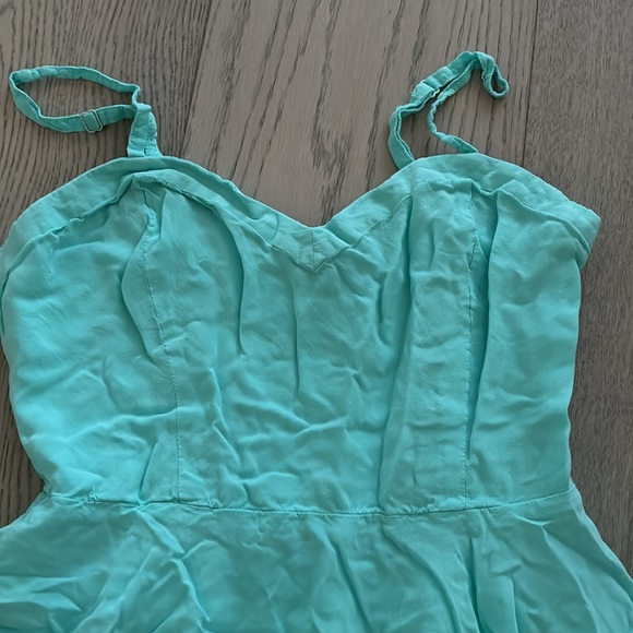 Aritzia talula dress size 2 - Picture 3 of 8